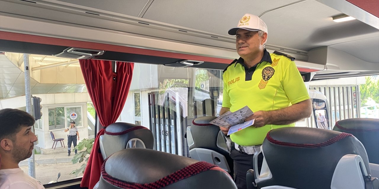 Mersin'de Kurban Bayramı öncesinde yolcu otobüsleri denetlendi