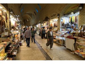 Erbil'in Osmanlı yadigarı tarihi Kayseri Çarşısı'nda ramazan hareketliliği