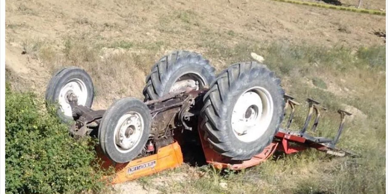 Nevşehir'de devrilen traktördeki 1 kişi öldü, 1 kişi yaralandı