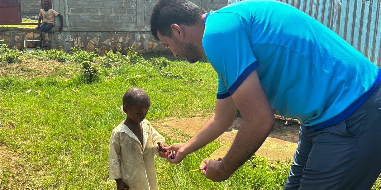 TDV gönüllüleri, Orta Afrika Cumhuriyeti'nde Kur'an kurslarını ziyaret etti