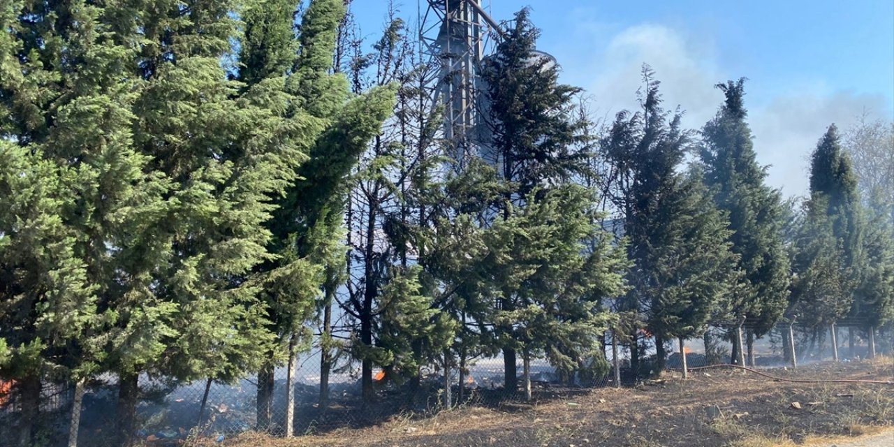 Bursa'da geri dönüşüm tesisinde çıkan yangın söndürüldü