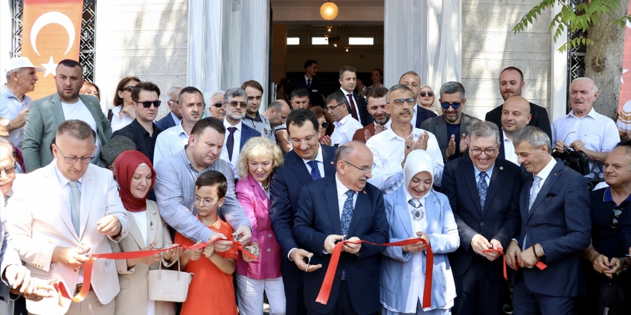 Sakarya'da restore edilen tarihi banka binası müze olarak hizmet vermeye başladı