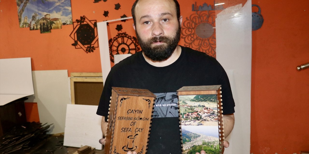 Trabzon'da dekoratif eşya üreten engelli girişimci işini devlet desteğiyle büyüttü
