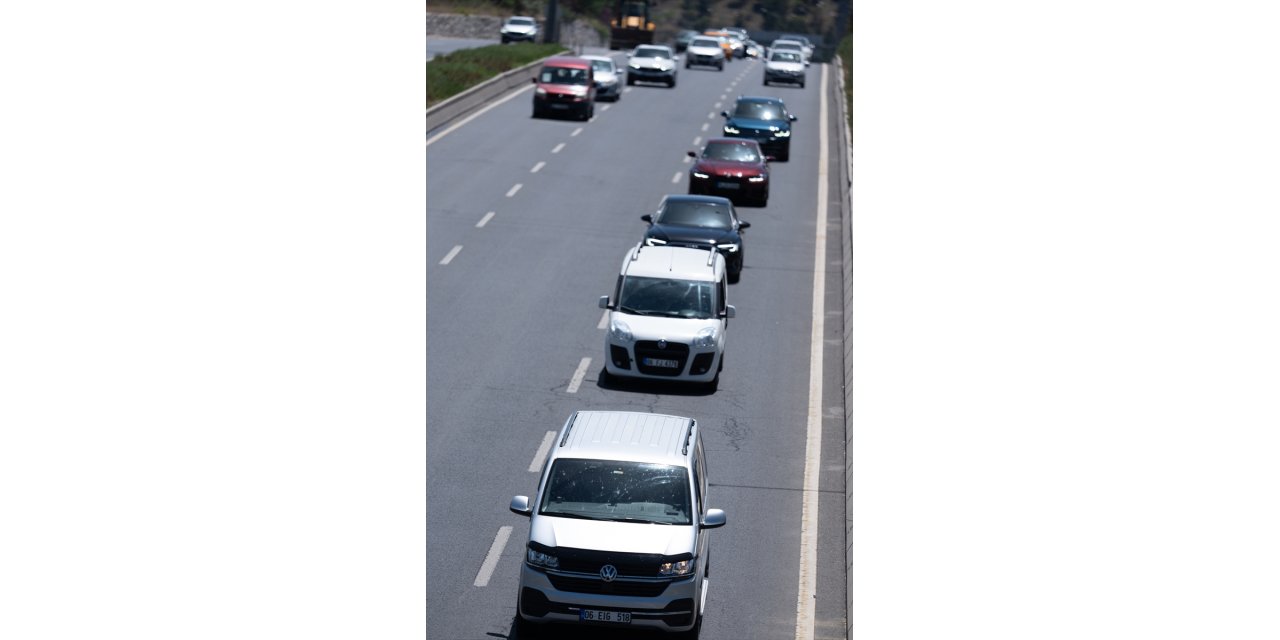 Başkentte bayram tatili dönüşü trafik yoğunluğu başladı