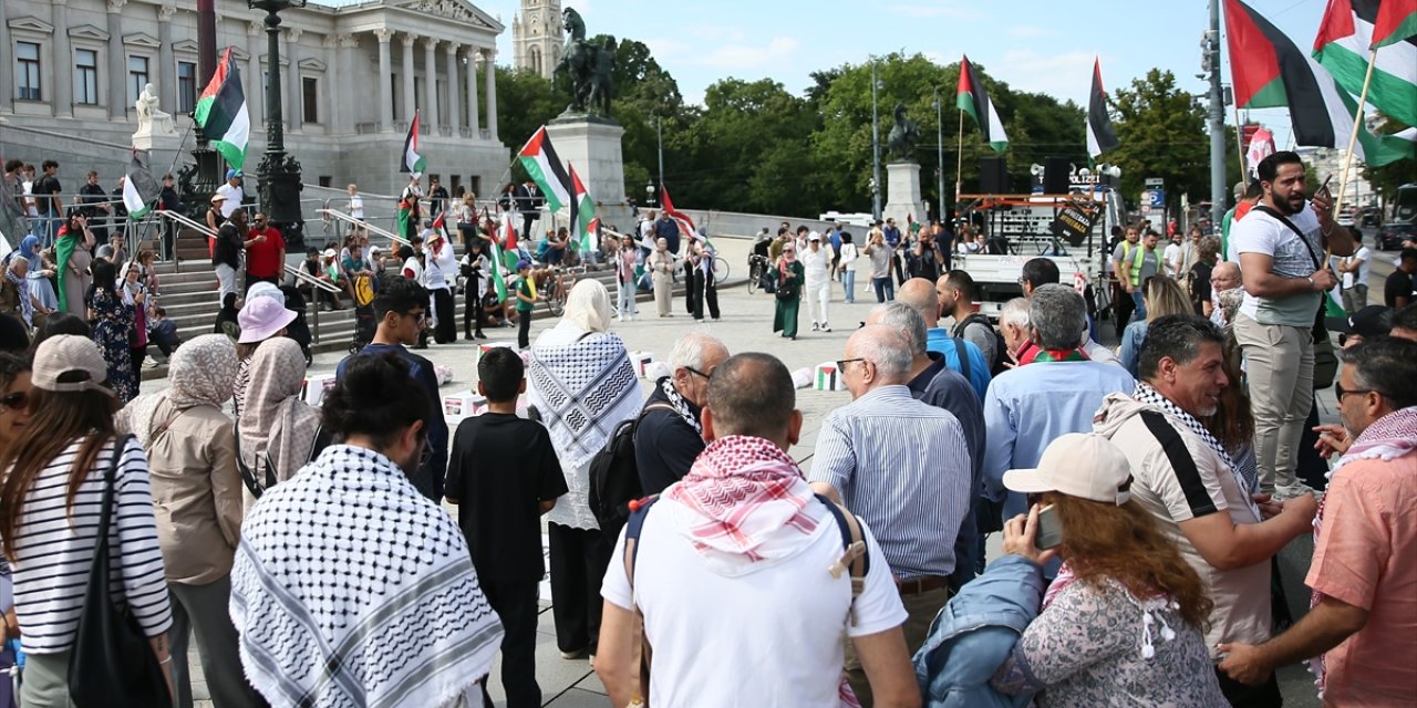 Avusturya'da İsrail'in Gazze'ye saldırıları protesto edildi