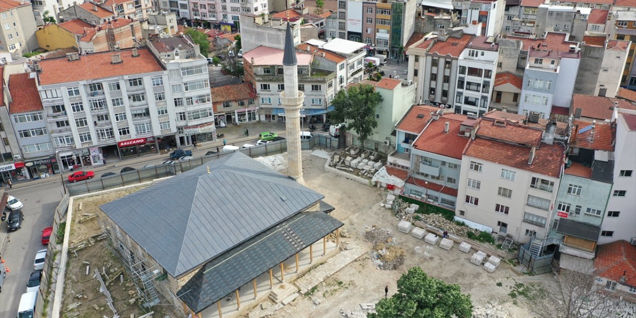 Edirne'de restorasyonu süren Muradiye Camisi'nin temel ve duvarları güçlendirildi