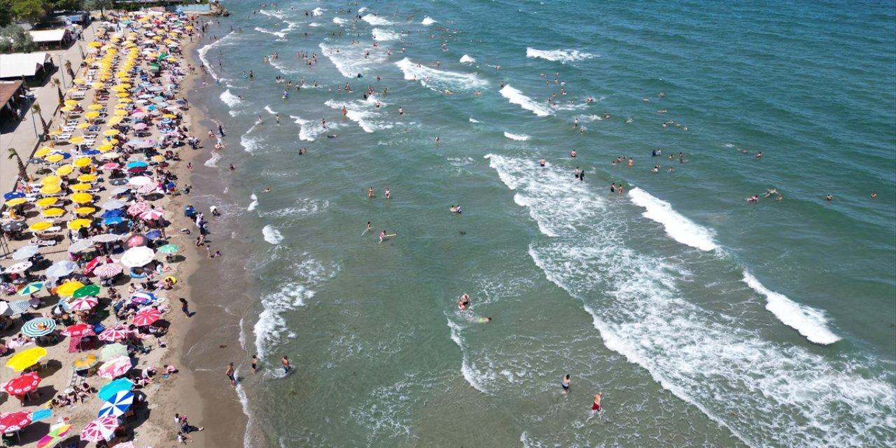 Tekirdağ bayram tatilinde nüfusunu turistlerle katladı