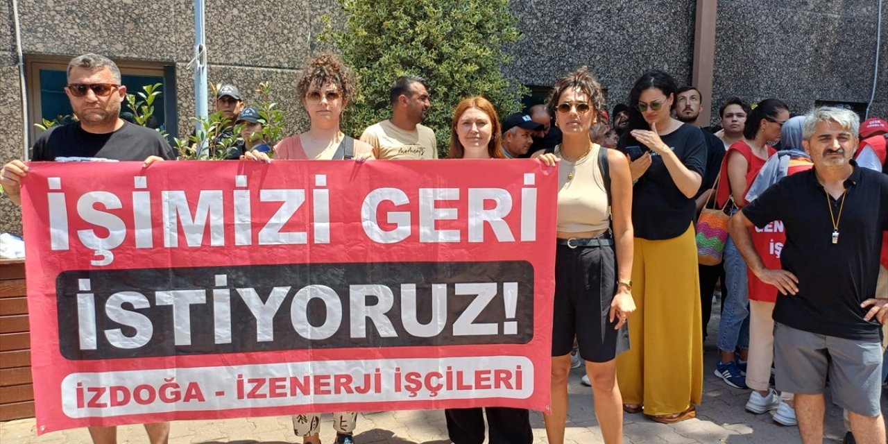 İzmir Büyükşehir Belediyesi memurları bordro yaktı