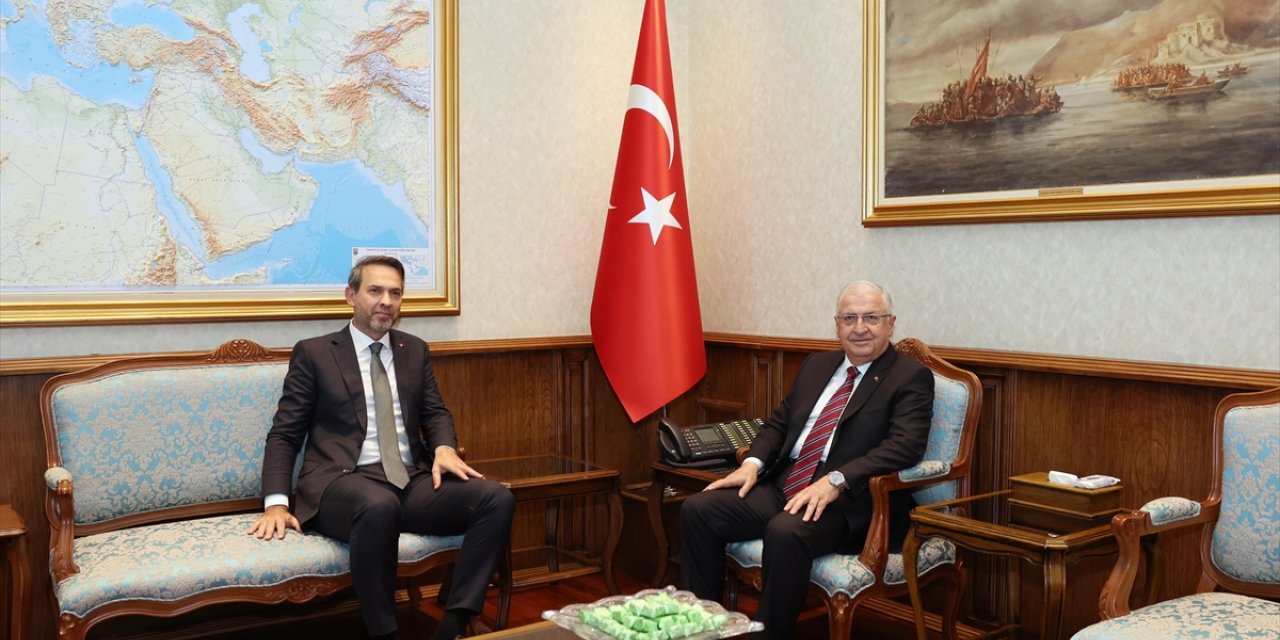 Milli Savunma Bakanı Güler, Enerji ve Tabii Kaynaklar Bakanı Bayraktar ile görüştü