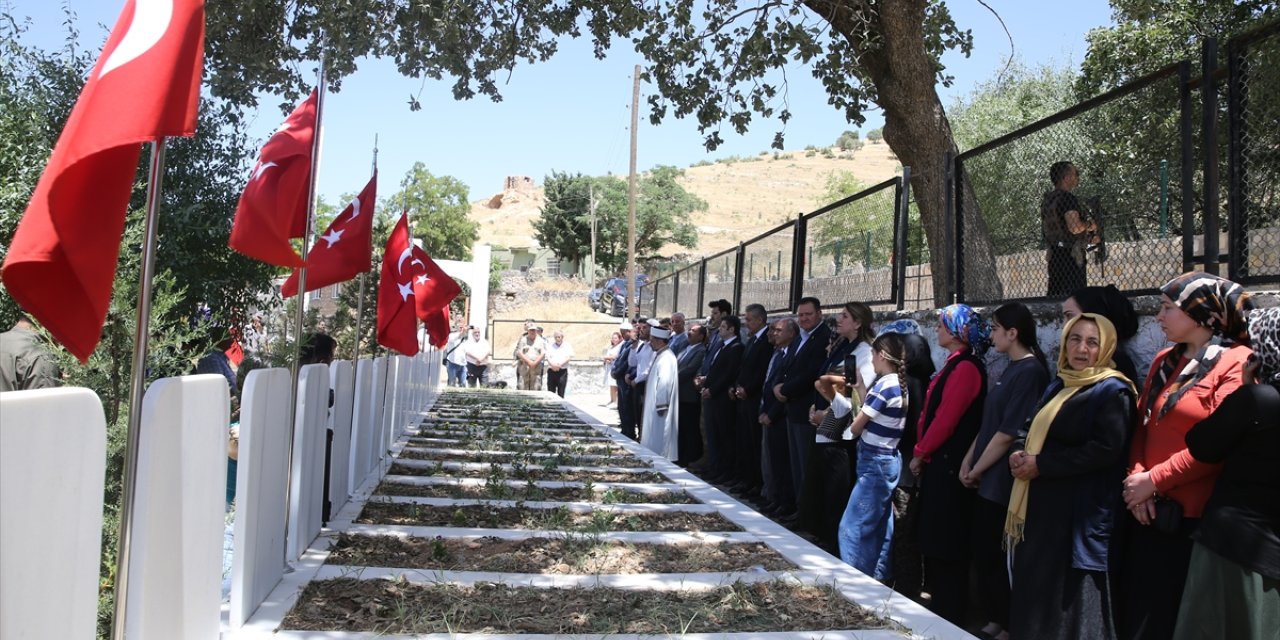 Mardin'de 37 yıl önce PKK'lı teröristlerce katledilen 30 kişi törenle anıldı