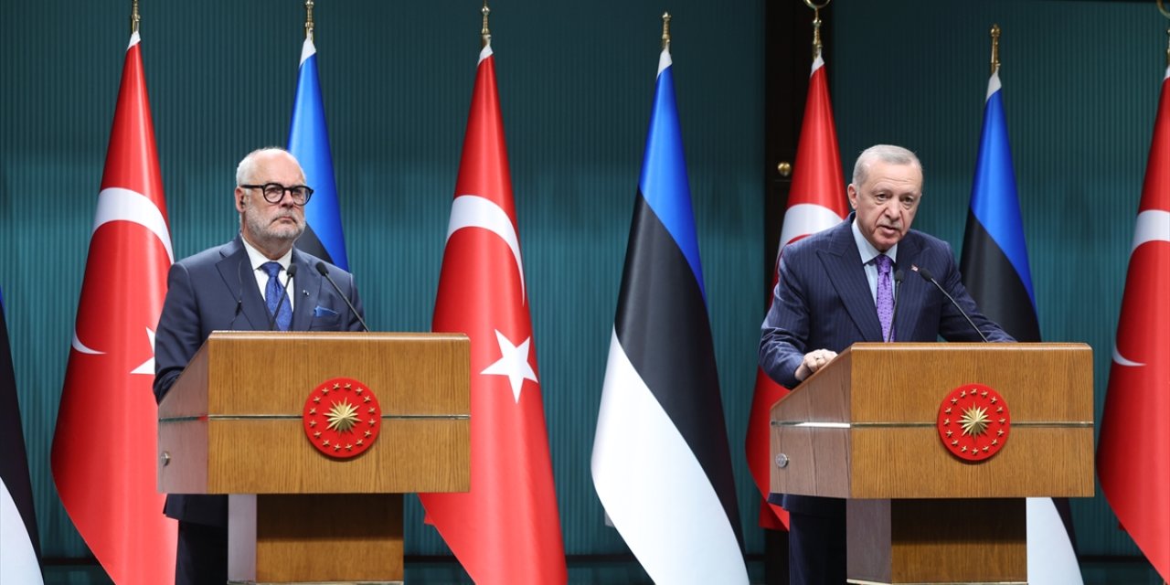 Estonya Cumhurbaşkanı Karis, Cumhurbaşkanı Erdoğan ile ortak basın toplantısında konuştu: (1)
