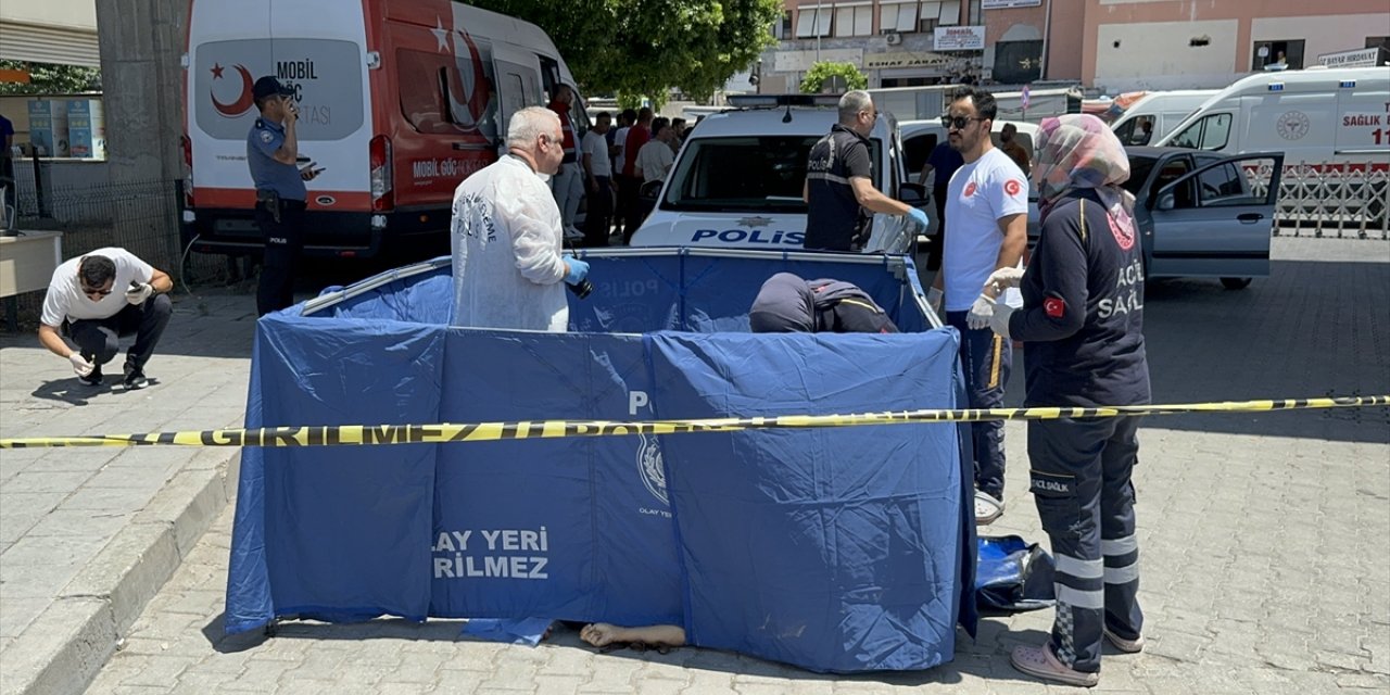 Adana'da silahla eşini öldüren şüpheli, bacanağı ve yoldan geçen 2 kişiyi de yaraladı