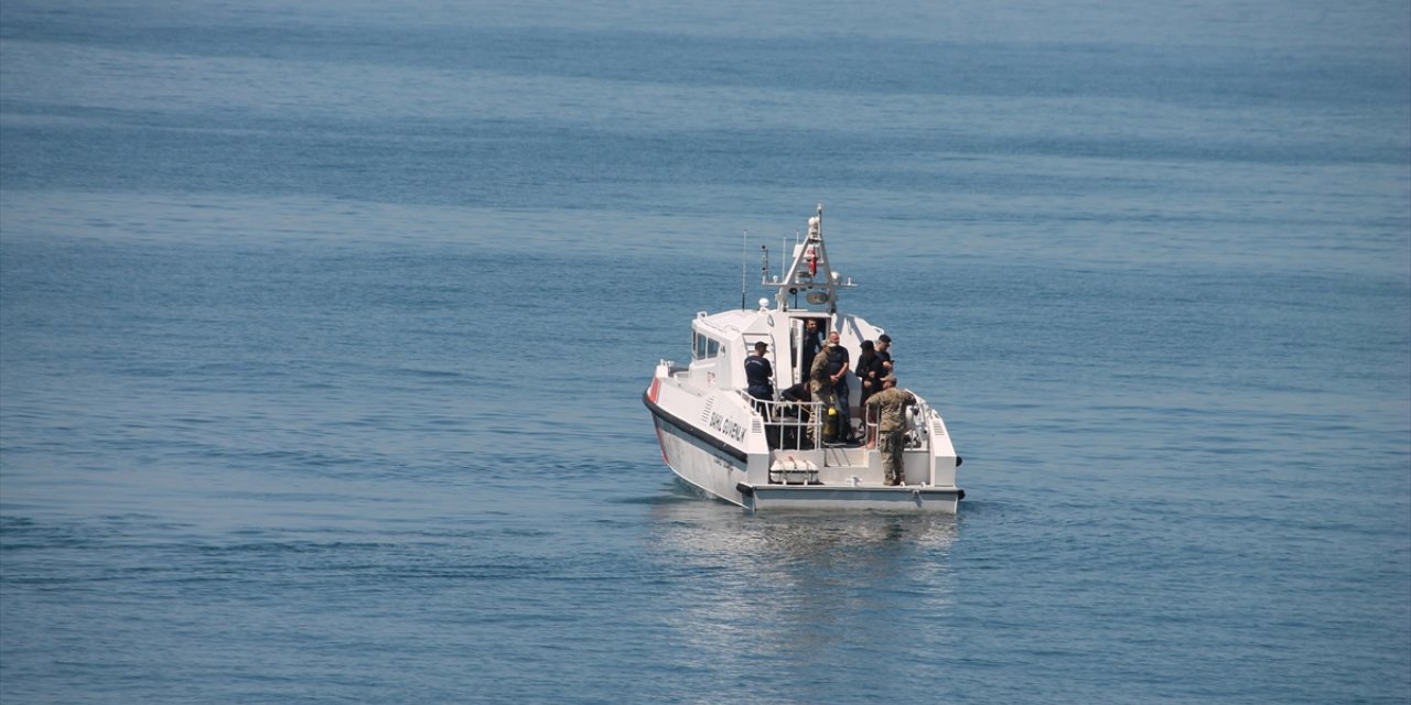 GÜNCELLEME - Zonguldak'ta denizde bulunan mayın, SAS personelince imha edildi