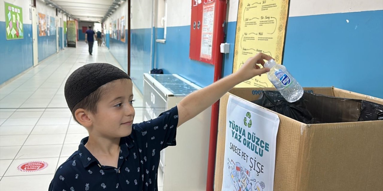 TÜGVA, Düzce'de başlattığı geri dönüşüm projesini tüm yaz okullarında hayata geçirdi