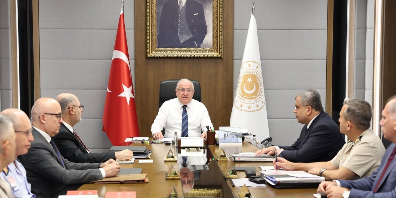 Bakan Güler, TSK komuta kademesi ve birlik komutanlarıyla videokonferans toplantısında konuştu:
