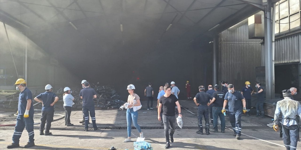 Bilecik'te döküm fabrikasında çıkan yangın söndürüldü