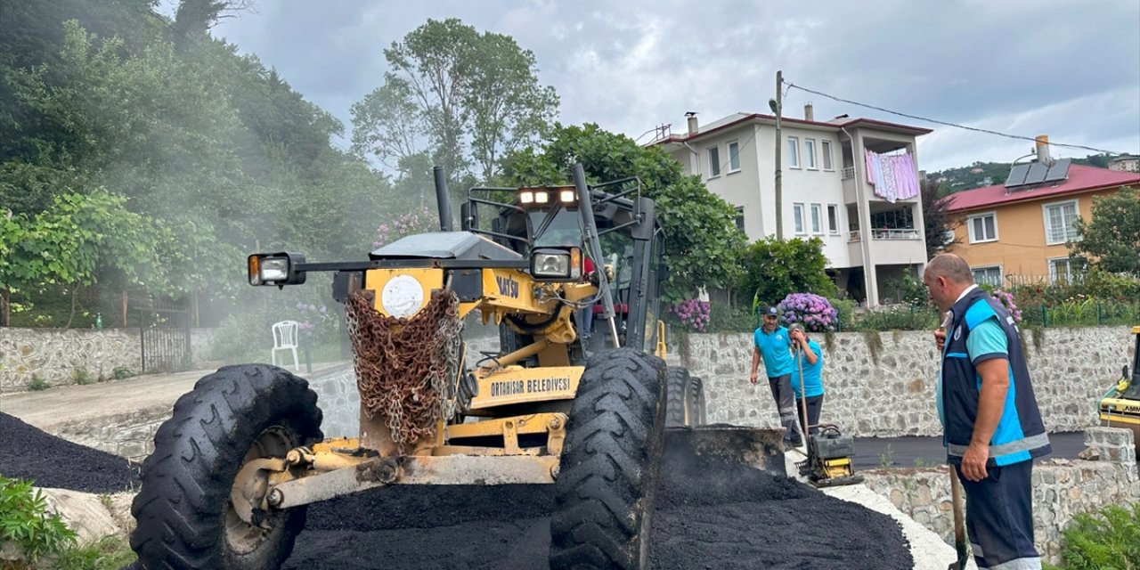 Trabzon'da kelebek hastası Ayşenur için 120 metrelik beton yol asfaltlandı