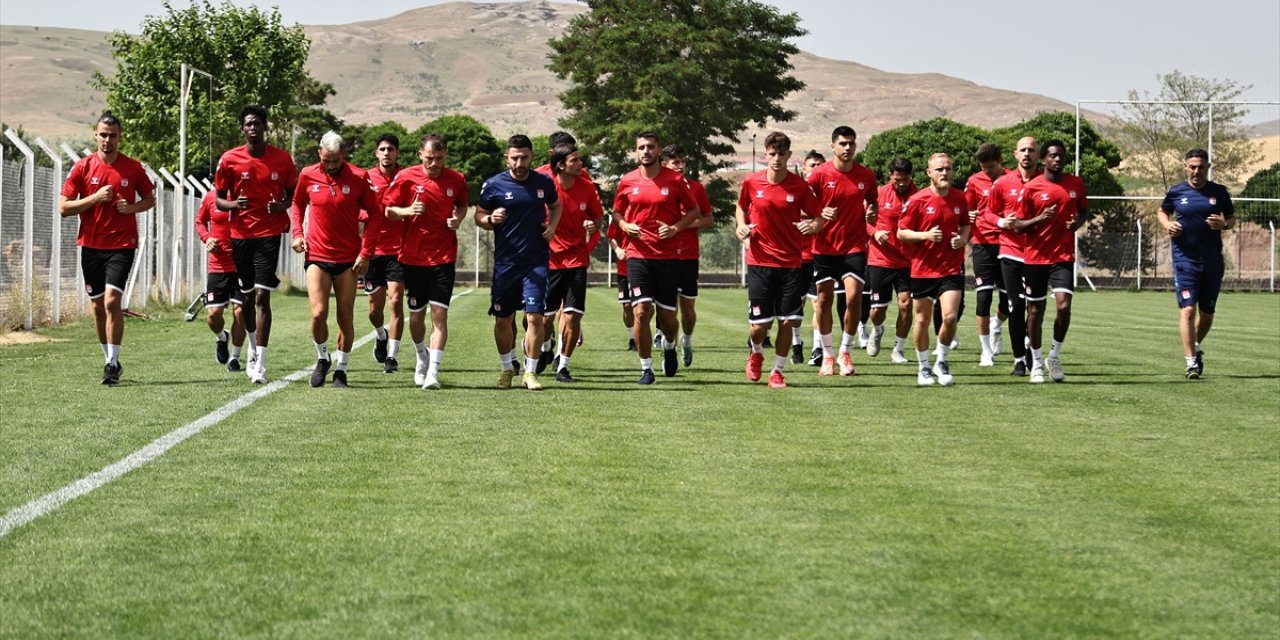 Sivasspor, yeni sezon hazırlıklarını sürdürdü