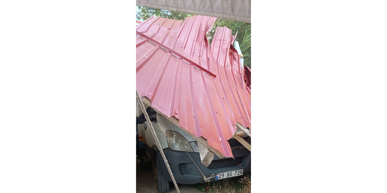 Gümüşhane'de fırtına nedeniyle 31 evin çatısında hasar oluştu