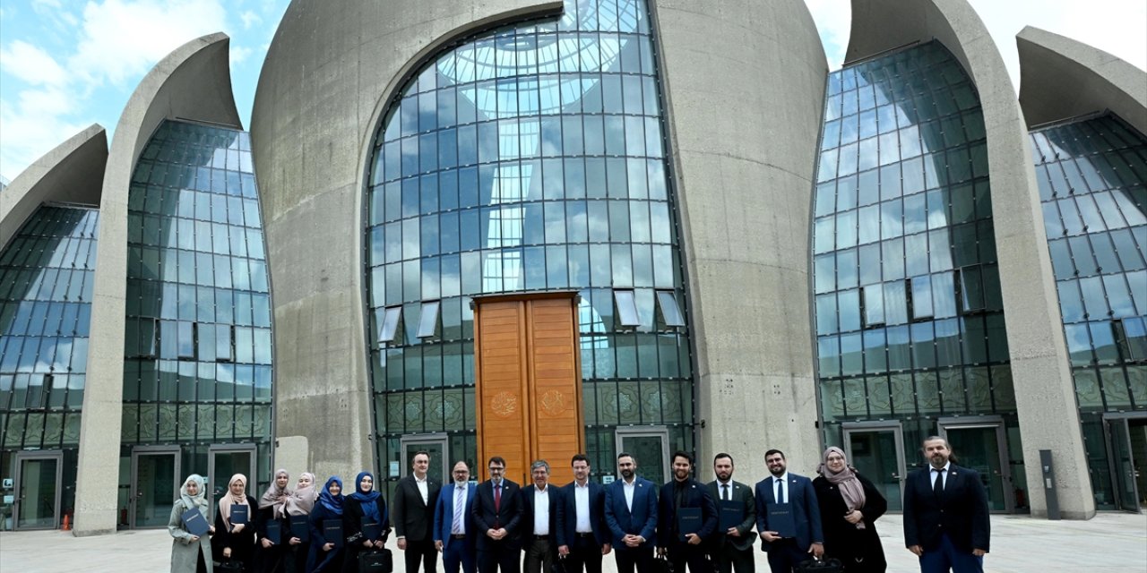 Almanya'da DİTİB'in başlattığı "Hastane Manevi Rehberlik Eğitimi" ilk mezunlarını verdi