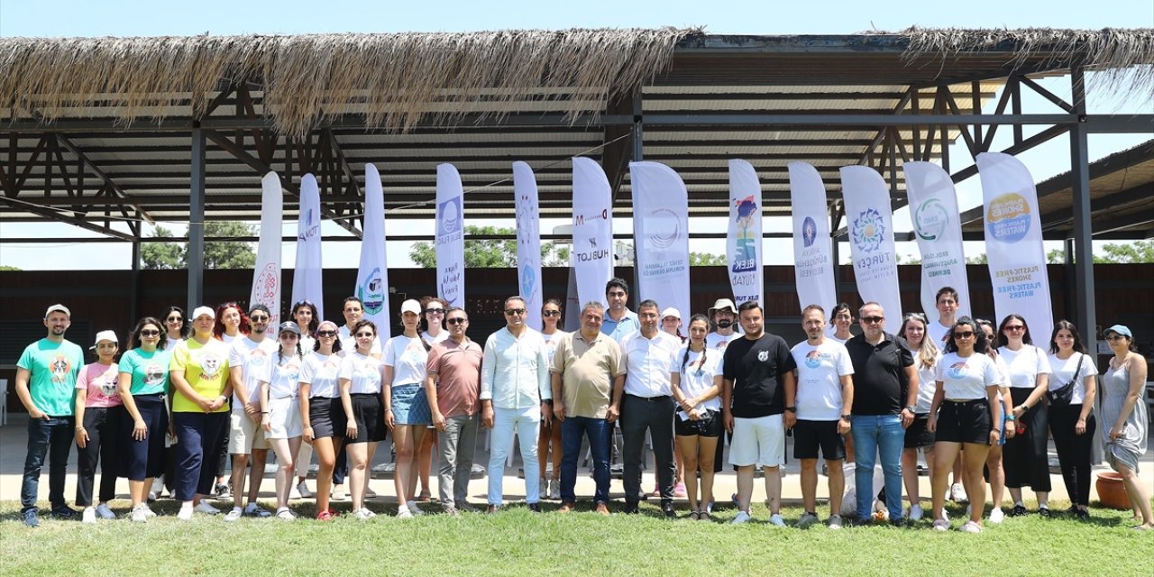 Antalya'da "Plastiksiz Kıyılar, Plastiksiz Sular" projesi devam ediyor