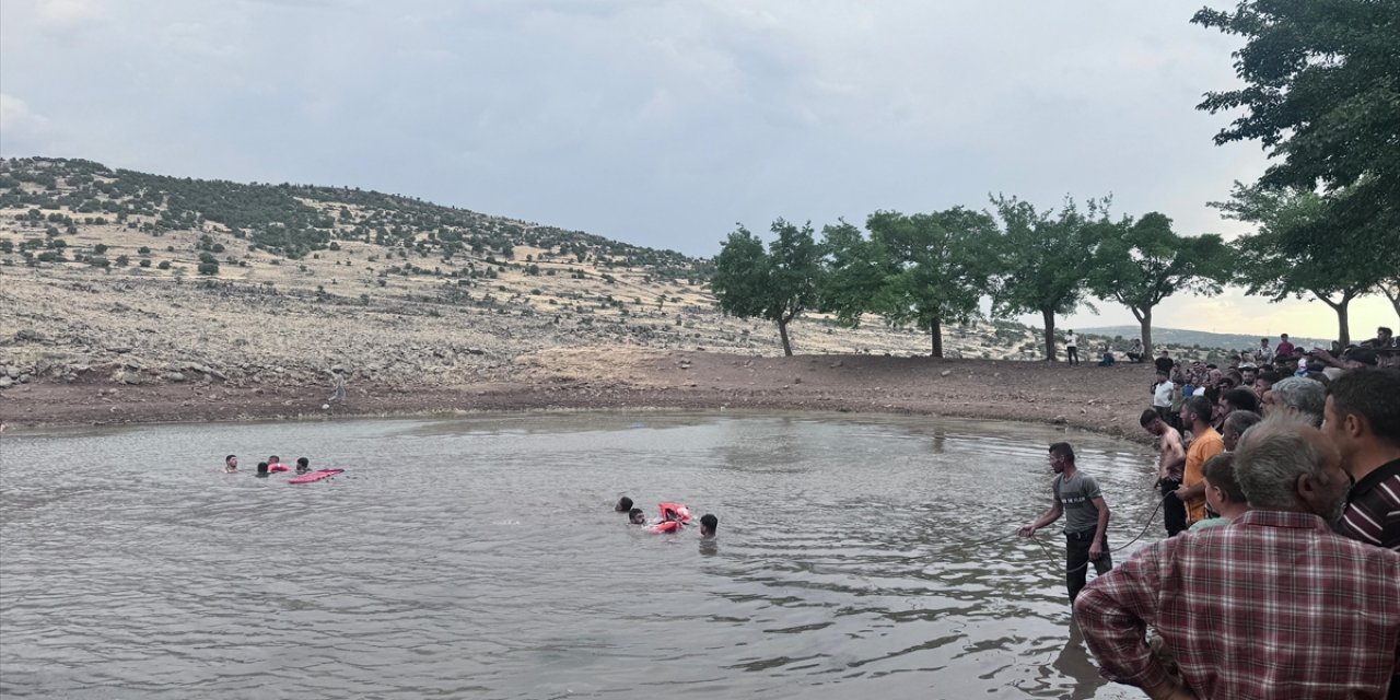 Gaziantep'te gölete giren 3 kişi boğuldu