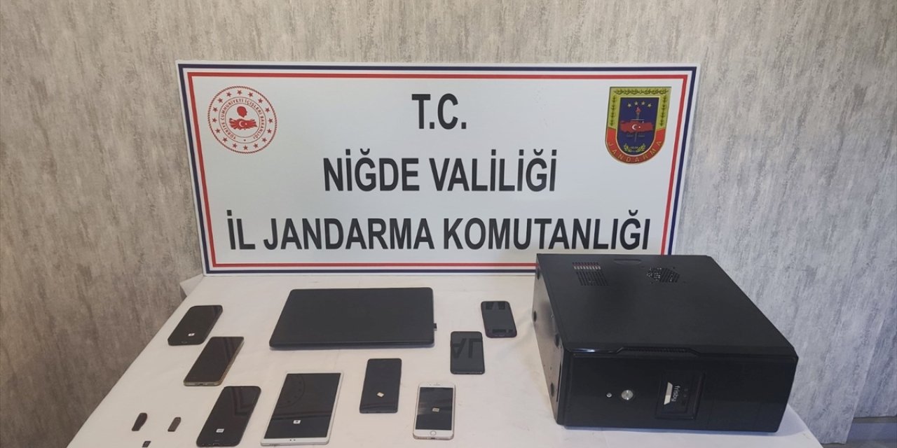 Niğde merkezli 3 ilde düzenlenen siber suçlara yönelik operasyonda 4 şüpheli tutuklandı