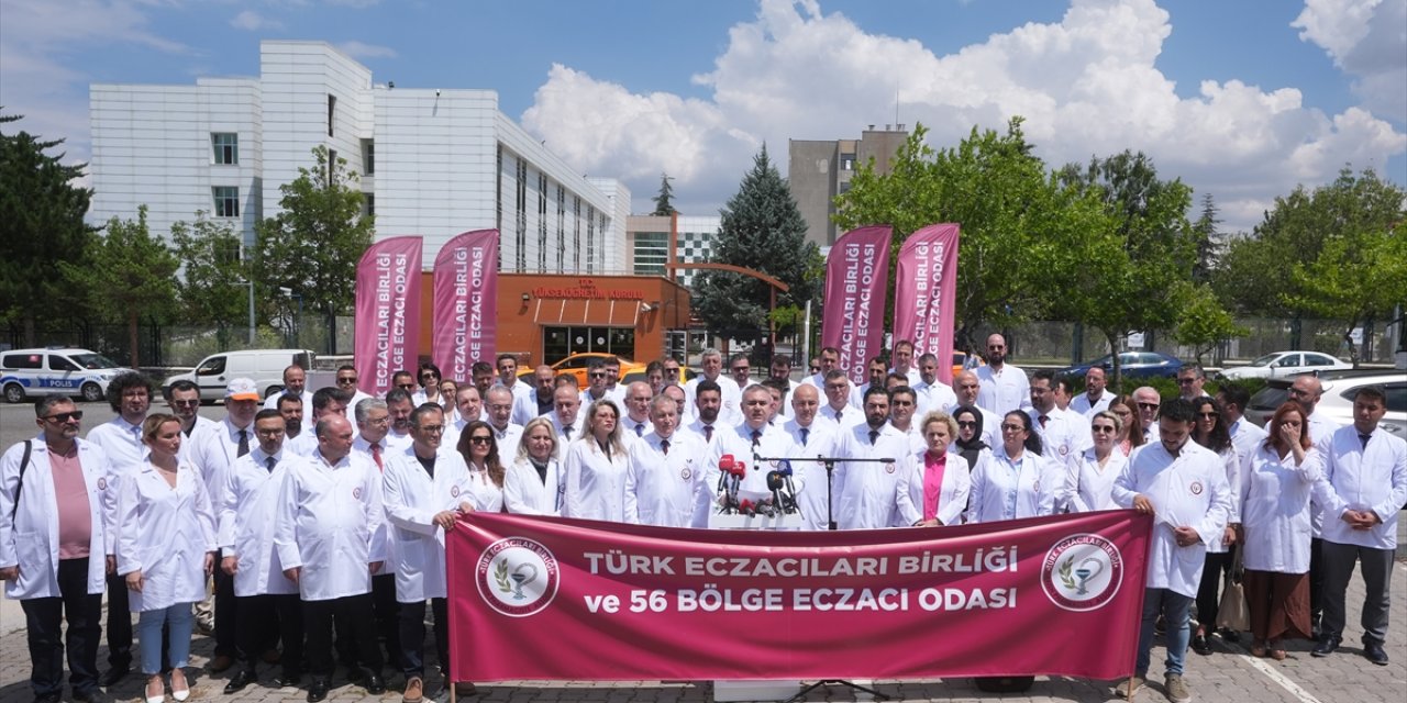 Eczacılardan "yeni eczacılık fakültesi açılmasın" talebi