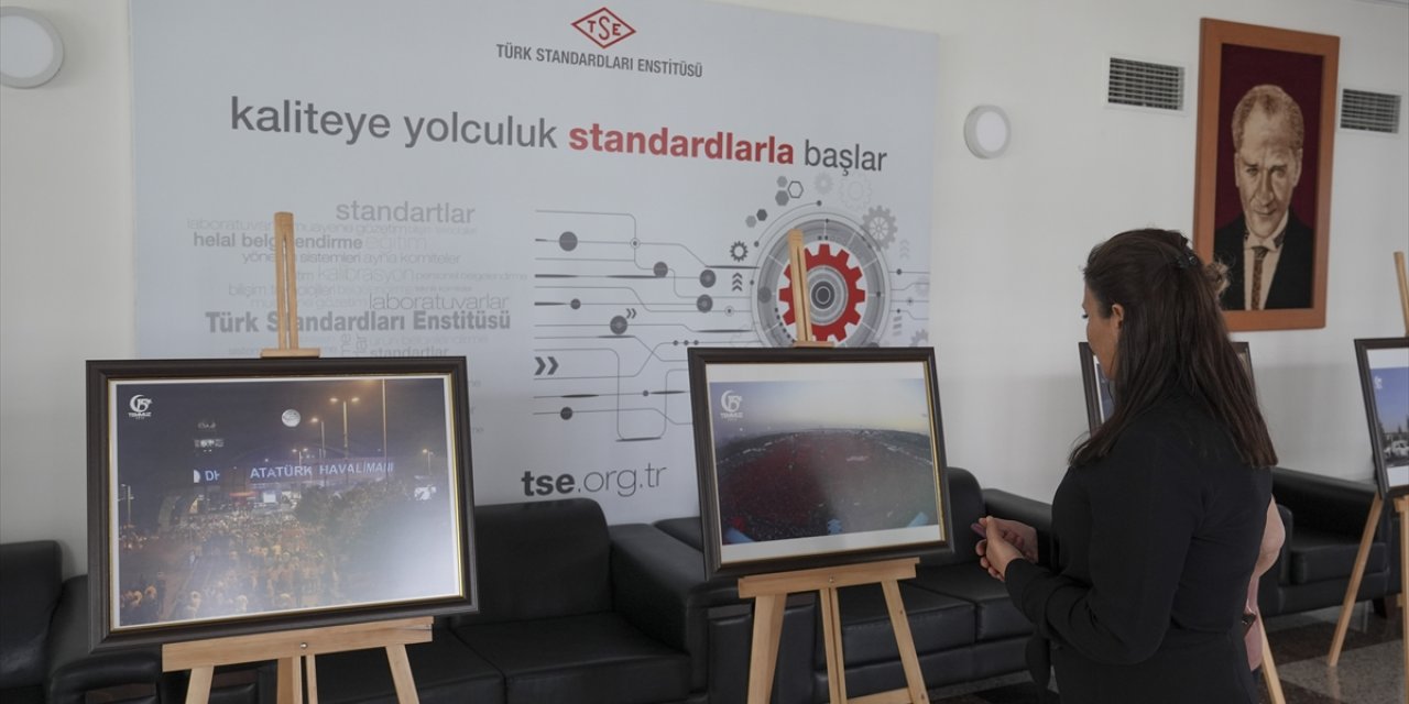 TSE'de "15 Temmuz" temalı fotoğraf sergisi açıldı