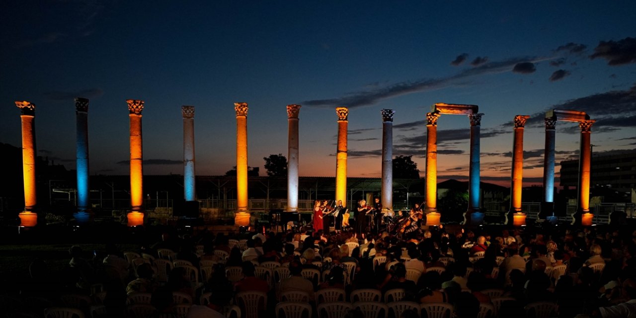 Camerata Balcanica Ensemble, Agora Ören Yeri'de konser verdi