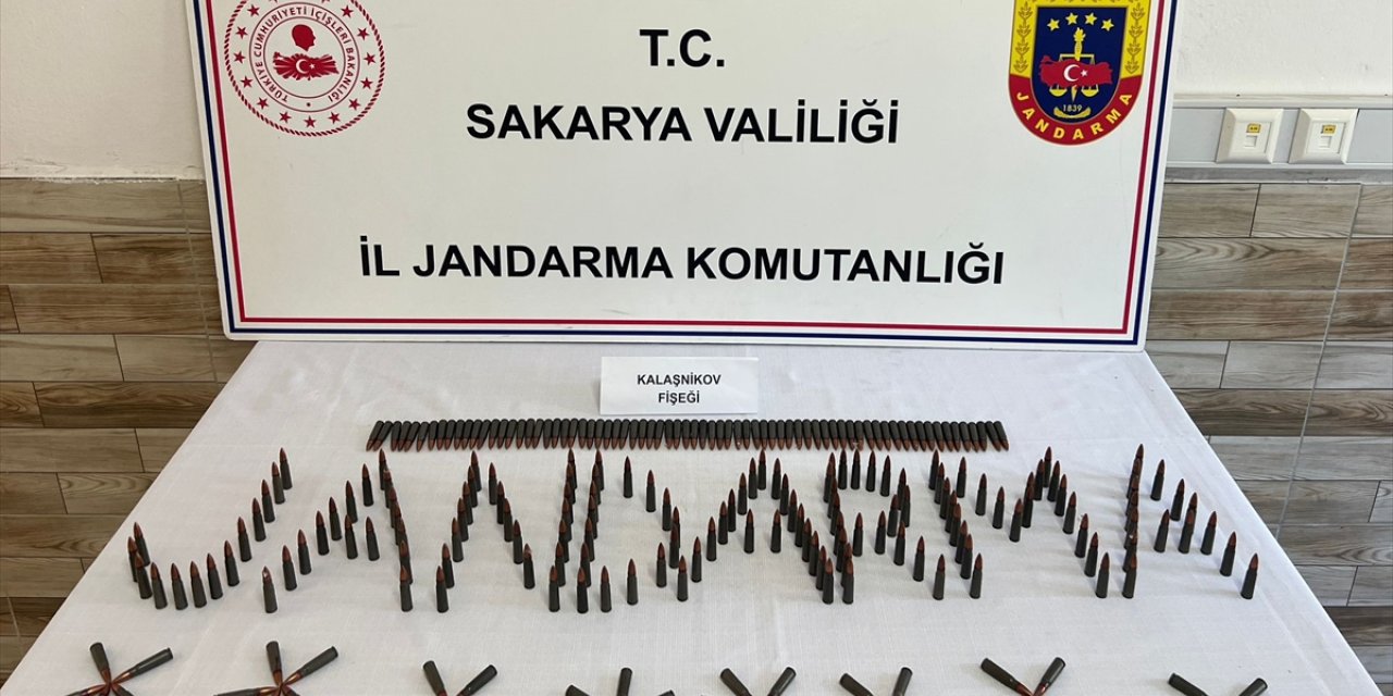 Sakarya'da uyuşturucu operasyonlarında 2 kişi tutuklandı