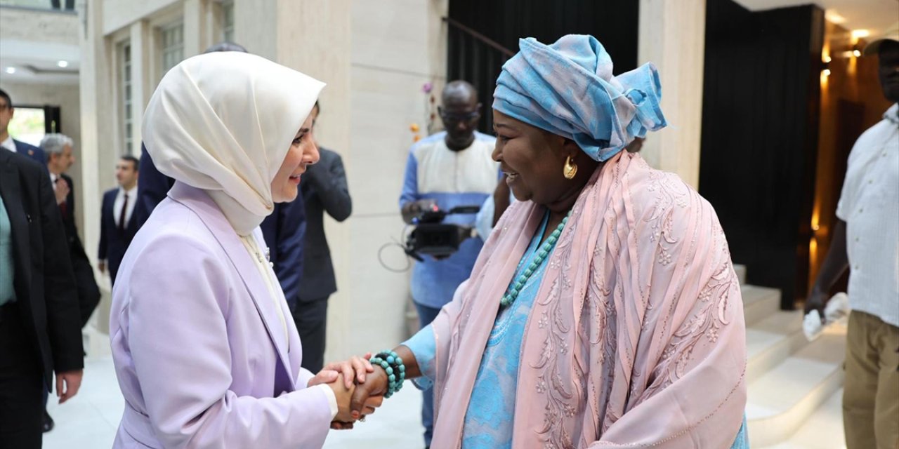 Aile ve Sosyal Hizmetler Bakanı Göktaş Senegal'de