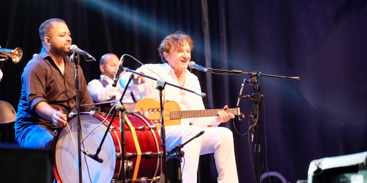 Balkan müziğinin usta isimlerinden Goran Bregovic İstanbul'da konser verdi