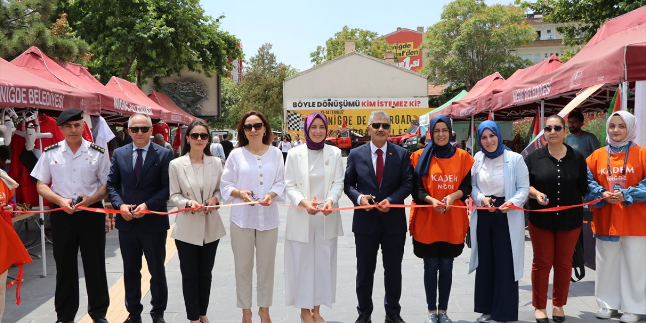 KADEM Niğde Temsilciliği, Filistinlilere destek için hayır çarşısı kurdu