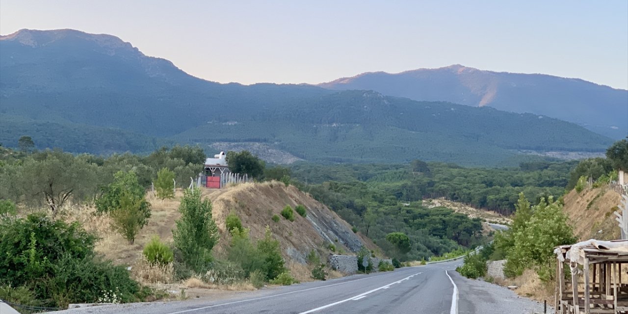 Jandarma komandolar ve atlı tim, orman yangınlara karşı Kazdağları'nda devriyeye başladı