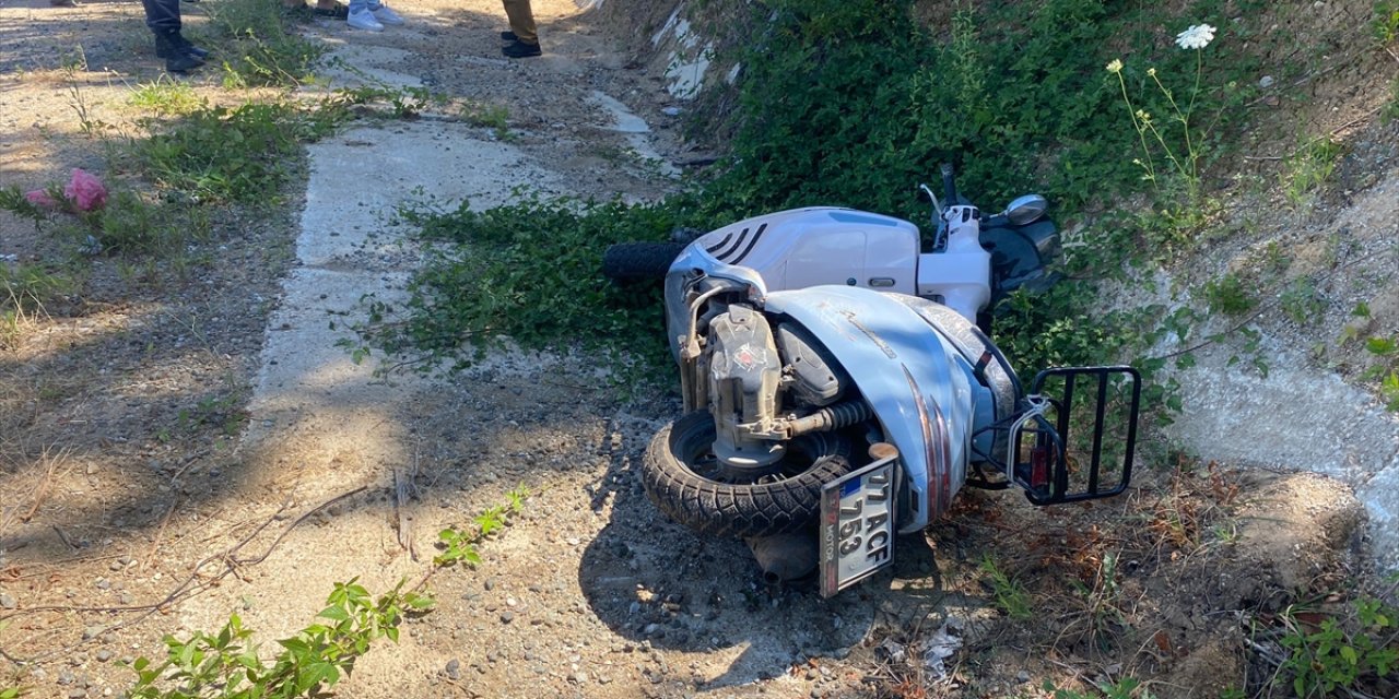 Yalova'da kamyona çarpan motosikletin sürücüsü öldü