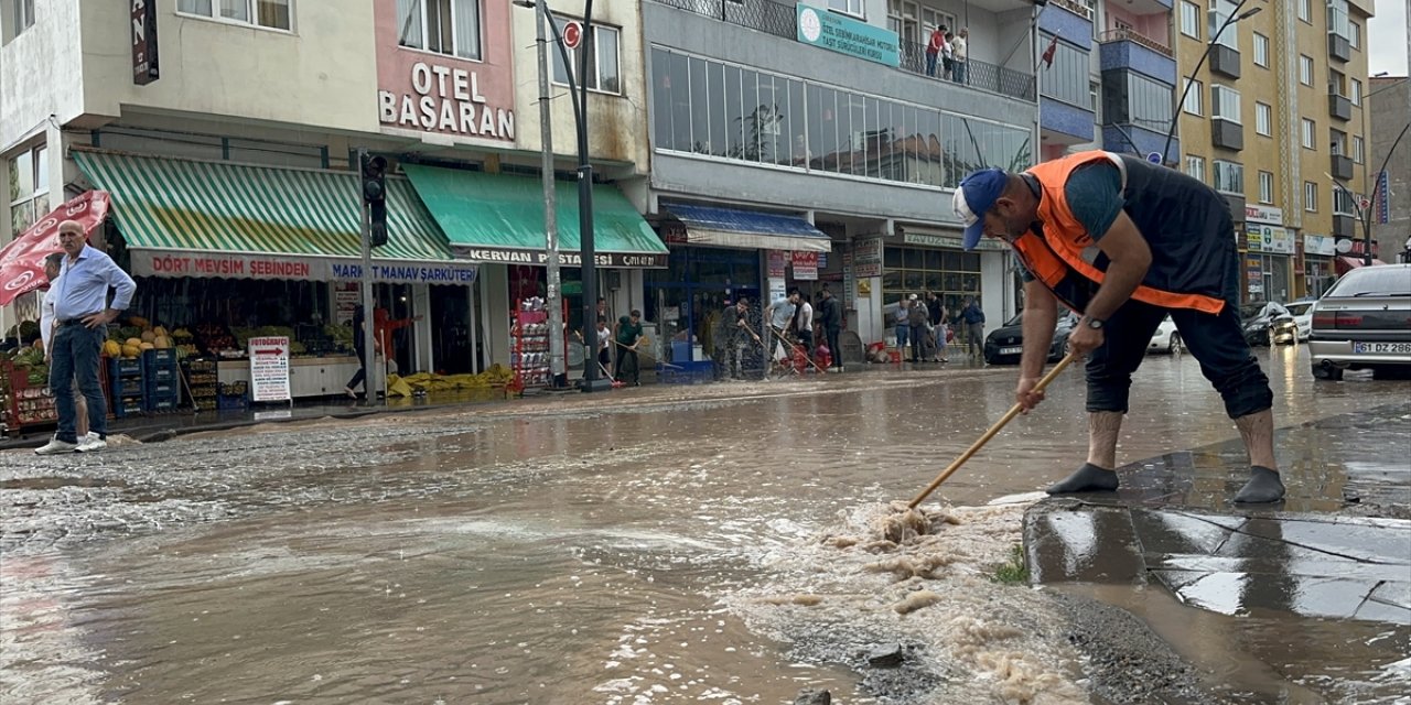 Giresun'da sağanak hasara yol açtı