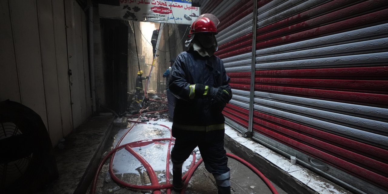 Bağdat'ın en yoğun çarşısında yangın çıktı