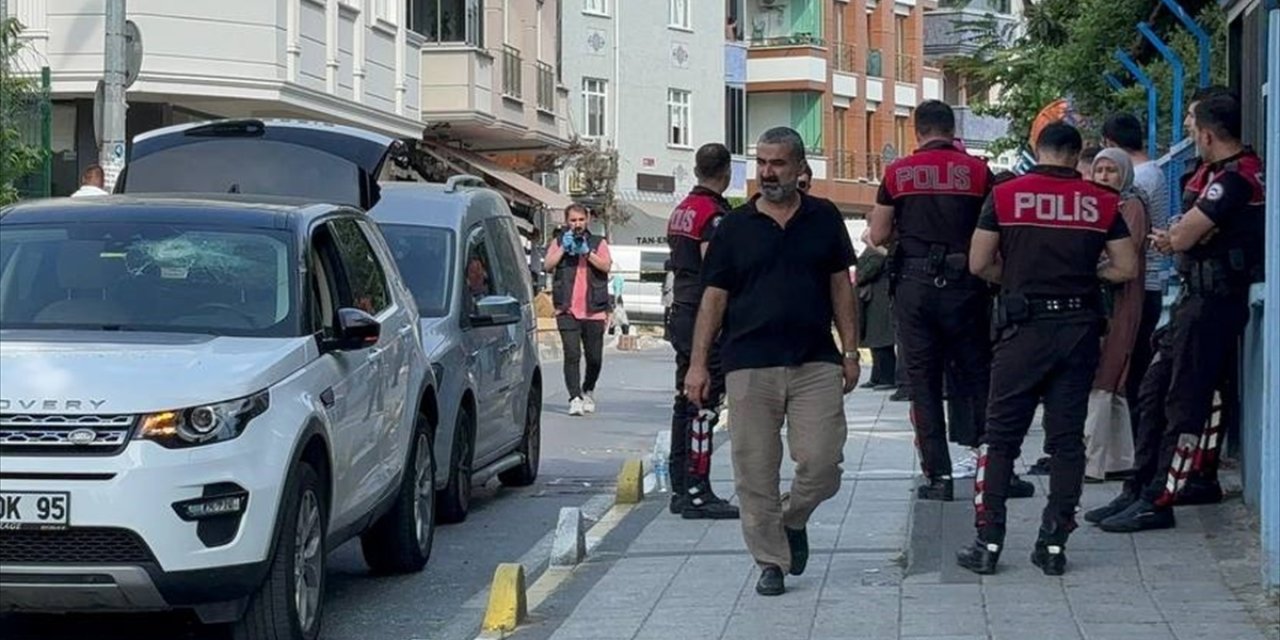 İstanbul'da akrabalar arasındaki silahlı kavgada 10 kişi yaralandı