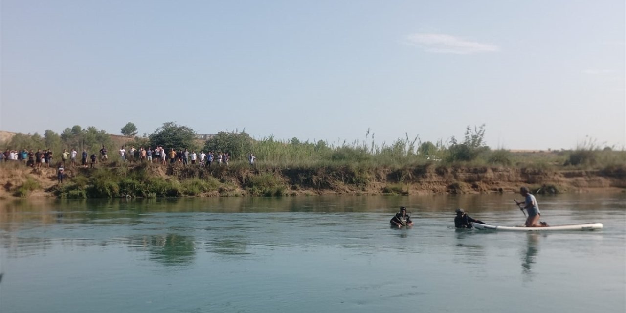 Antalya'da yüzmek için Manavgat Irmağı'na giren kişi boğuldu