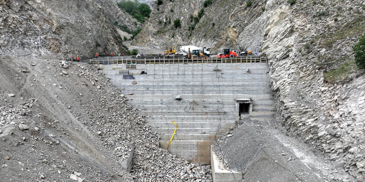 Erzurum'daki Uzundere Barajı 2025'te su tutacak