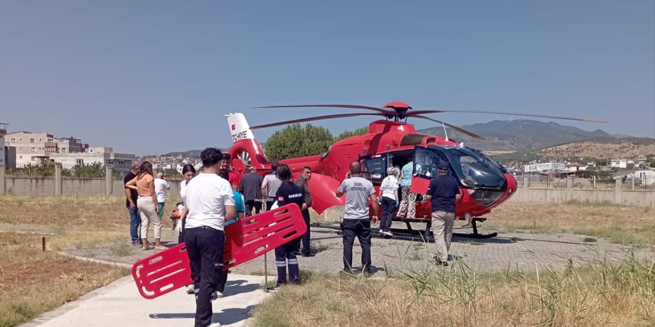 GÜNCELLEME - İzmir'de orman yangınına müdahale eden pikabın devrilmesi sonucu 2 kişi yaralandı