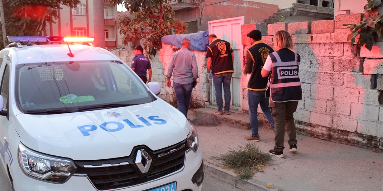 Adıyaman'da şafak operasyonunda 7 hırsızlık şüphelisi gözaltına alındı