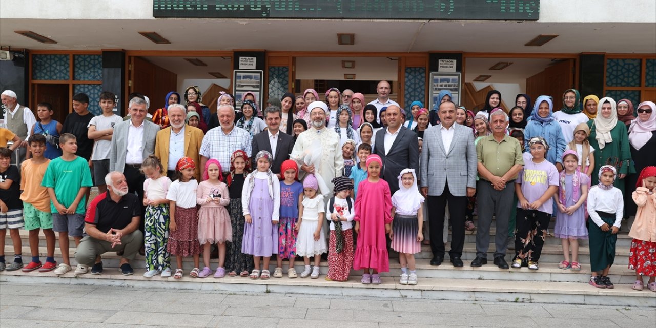 Diyanet İşleri Başkanı Erbaş, Düzce'de Kur'an kurslarını ziyaret etti