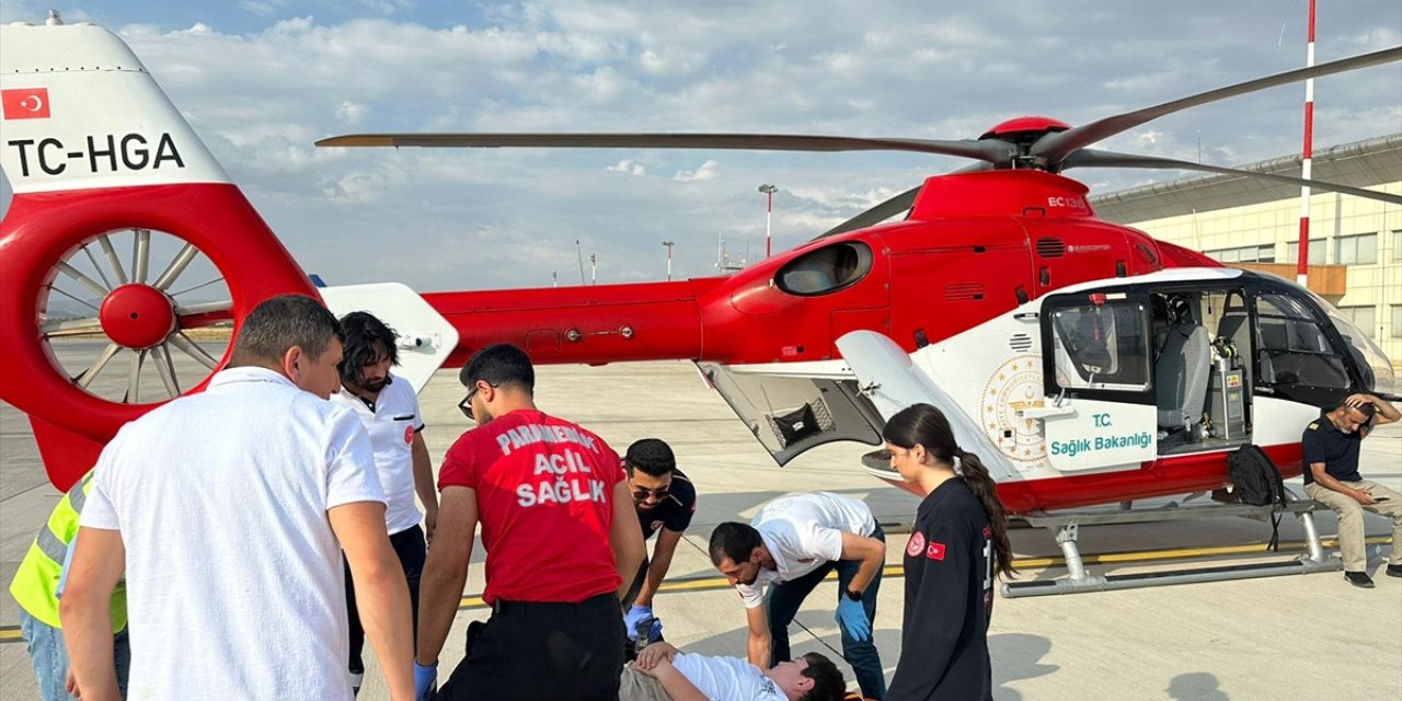 Van'da ambulans helikopter 12 yaşındaki hasta için havalandı