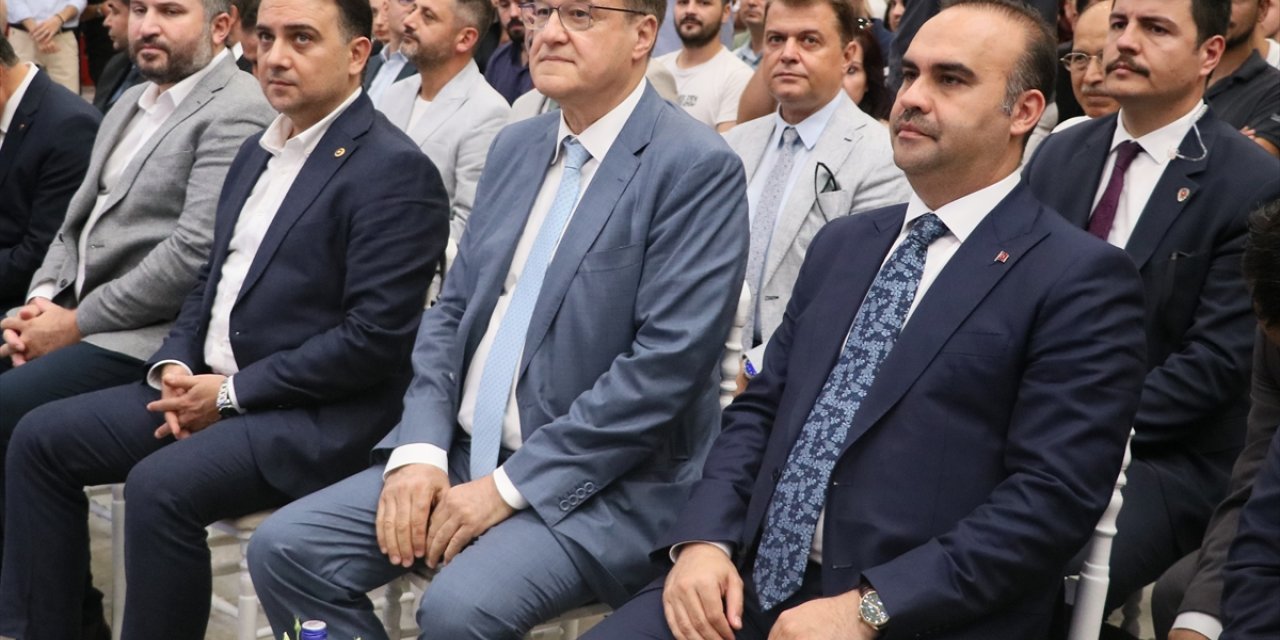 Sanayi ve Teknoloji Bakanı Mehmet Fatih Kacır, Manisa'da konuştu: