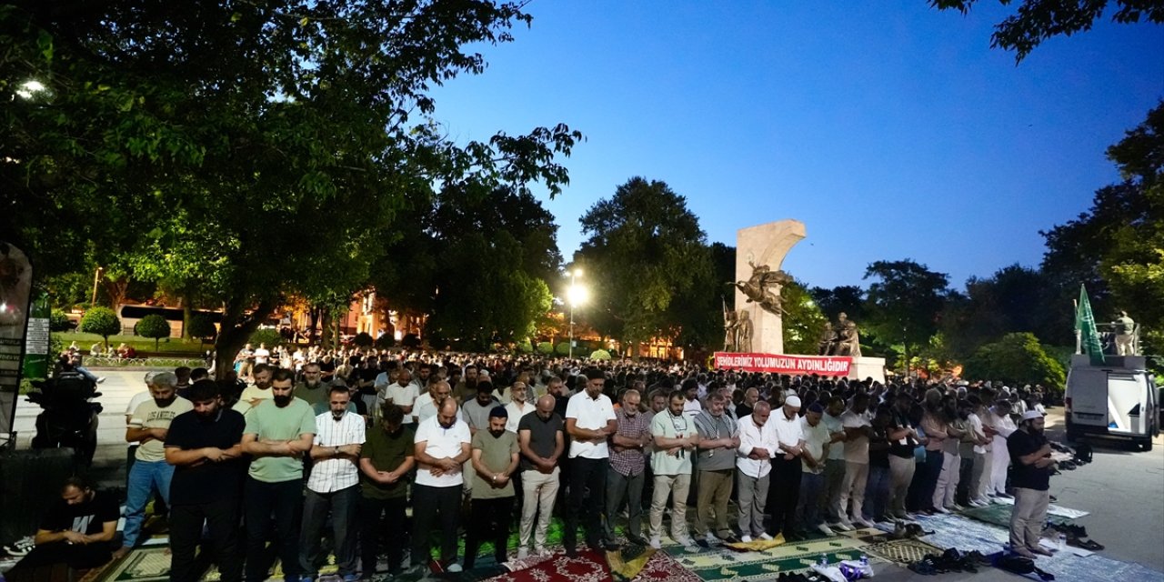 Fatih'te Gazze Dayanışma Platformundan Gazze'ye destek eylemi