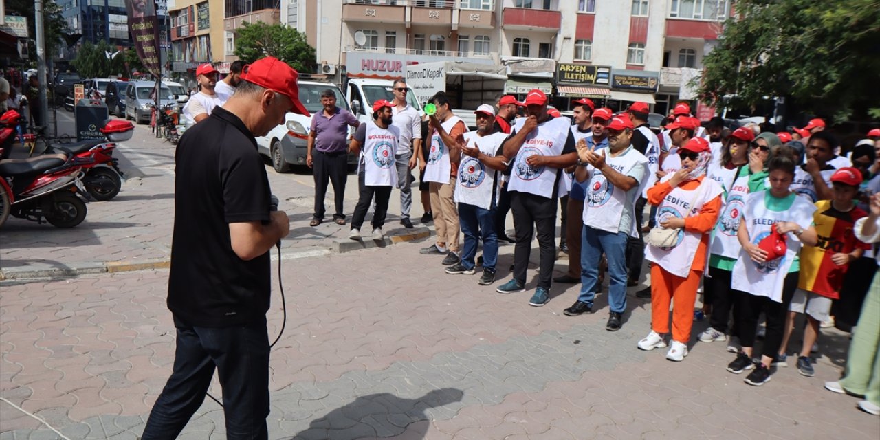 Iğdır Belediyesinin iş akdine son verdiği 204 işçi eylemlerine devam ediyor