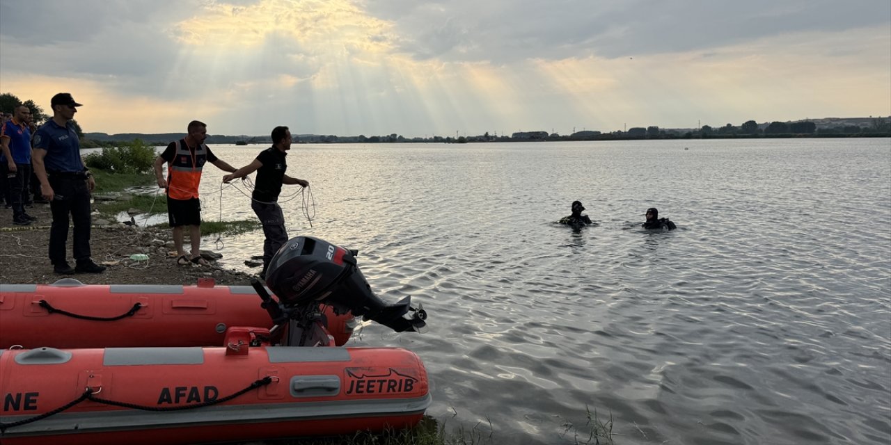 GÜNCELLEME - Edirne'de Meriç Nehri’nde kaybolan 2 gencin cesedine ulaşıldı