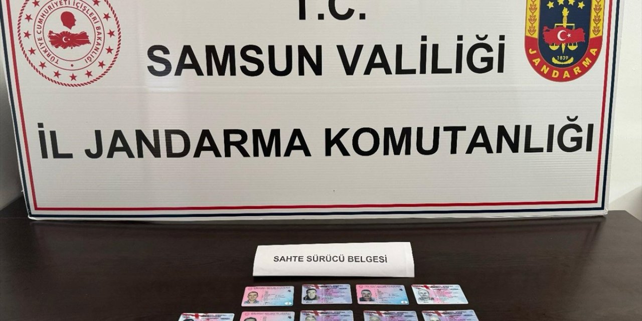 GÜNCELLEME - Samsun merkezli "sahte yurt dışı sürücü belgesi" operasyonunda yakalanan 4 zanlı serbest bırakıldı